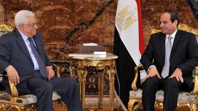 أبومازن يعزي السيسي في ضحايا حادث 