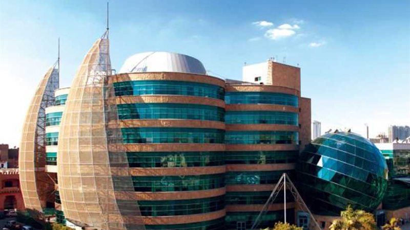 57357 تستقبل وفودًا