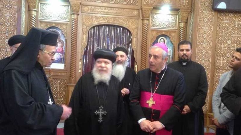 سفير الفاتيكان يزور