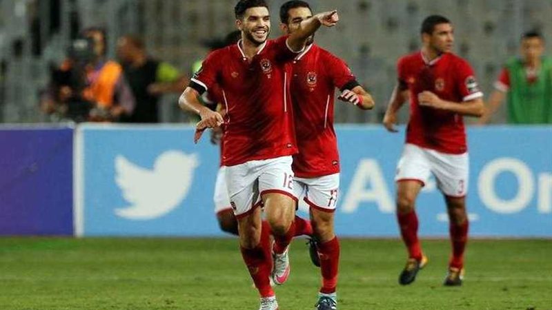 «أزارو» يصل للهدف