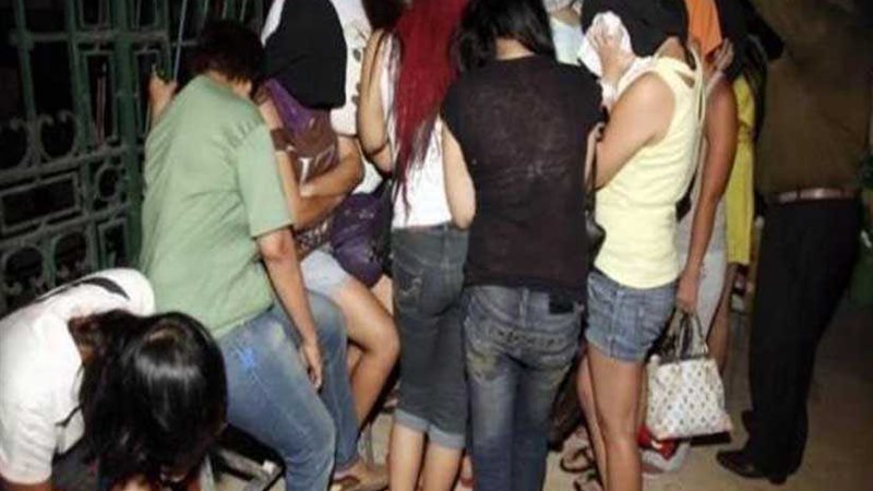 عنتر وهند يتزعمان