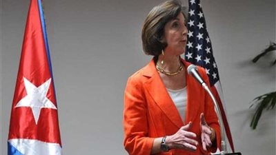 تعرف علي التفاصيل الخاصة لاستقالة سفيرة الولايات المتحدة لدى المكسيك