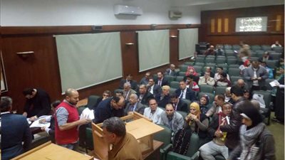 بالصور.. عملية فرز صناديق التصويت في انتخابات اتحاد الكتاب