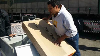 الجمارك تضبط 4 محاولات تهريب لكميات من المفاصل الصناعية والدخان المعسل