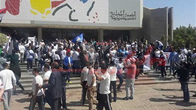 مسيرة حاشدة لتأييد الرئيس بالإسماعيلية (صور)