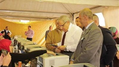 إبراهيم محلب يدلي بصوته في انتخابات المهندسين