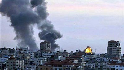 إسرائيل تستهدف مواقع تابعة لحركة حماس في قطاع غزة
