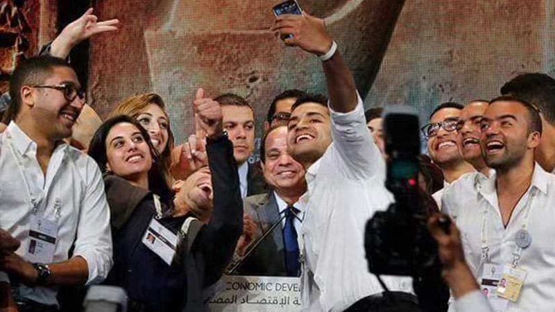 سيلفي الرئيس مع الشعب