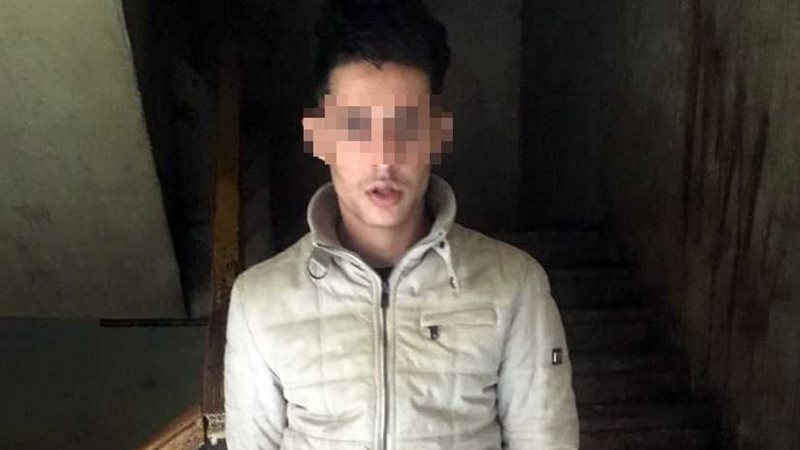 سائق يحرق نجل عشيقته