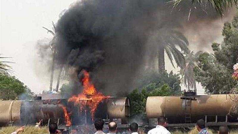 حريق في قطار محمل