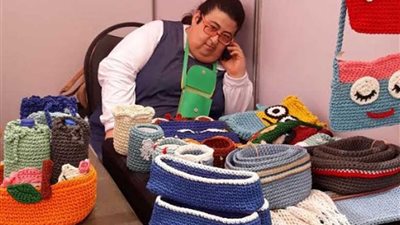 بالصور.. ثاني أيام سوق ملتقى أولادنا للحرف اليدوية