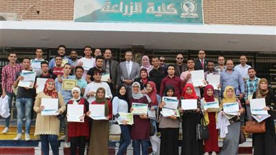 تكريم طلاب أصدقاء البيئة بـ 