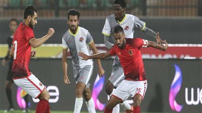 الأهلي يجمد مستحقات لاعبيه بعد الخروج من الكأس