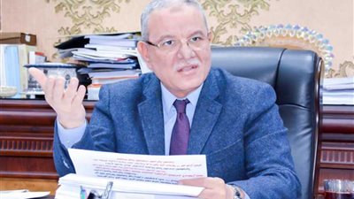 المنيا توقع عقود تقنين واضعي اليد على أملاك الدولة