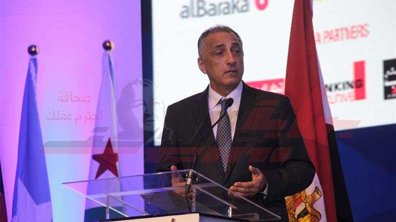 طارق عامر: عرض قانون