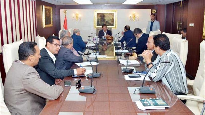 محافظ الغربية يتابع