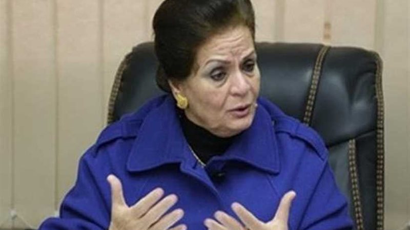 البحيرة تلجأ للسيارات