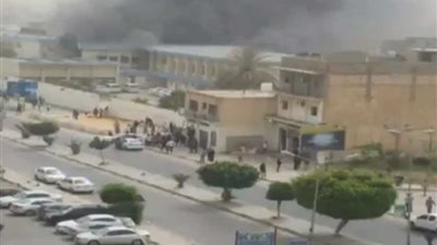 اللقطات الأولى للهجوم الانتحاري على المفوضية العليا بليبيا (فيديو)