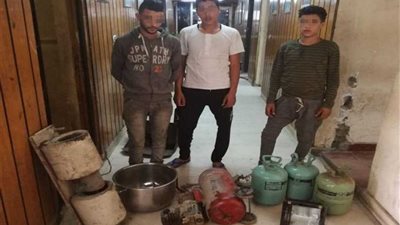 ضبط 3 عاطلين سرقوا مركبًا سياحيًا بمصر القديمة