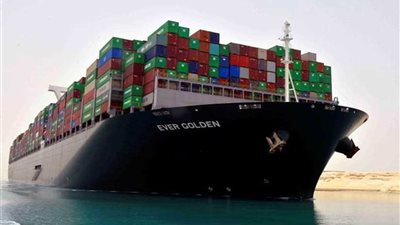 لأول مرة .. EVER GOLDEN أكبر سفينة حاويات في العالم تعبر قناة السويس