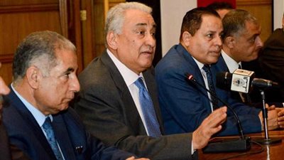 عاشور للمحامين الجدد: عليكم الالتزام بمظهركم وامتلاك ثقافة قانونية واسعة