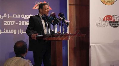 جبر: شكري لمس قلوب المصريين بإزاحة ميكروفون الجزيرة في أحد المؤتمرات