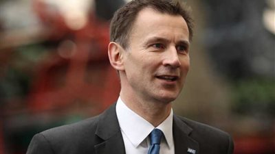 وزير الصحة البريطاني يعتذر عن خطأ راحت ضحيته 270 سيدة