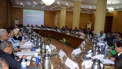لجنة لمراجعة احتياجات الكليات من أعضاء هيئة التدريس بكليات بنها