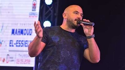 بالصور.. العسيلي يشعل حفل جامعة الأهرام الكندي