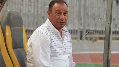 الخطيب يقيم بمعسكر اللاعبين لمؤازرة الأهلي قبل موقعة الترجي