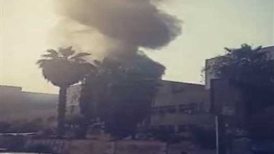 إصابة 3 أشخاص في حريق هائل بمصنع ملابس كفر الدوار