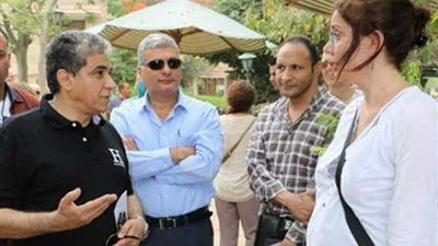 فهمي يشارك في مبادرة تقليل استخدام الأكياس البلاستيكية بنادي المعادي