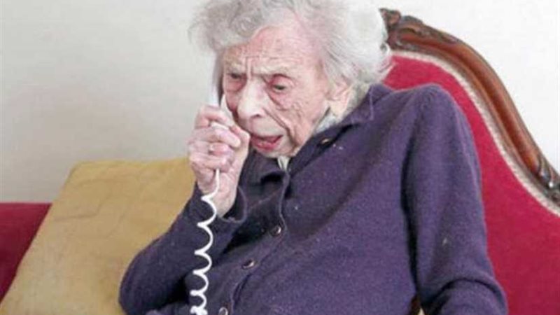 كيركباي عمرها 100سنة