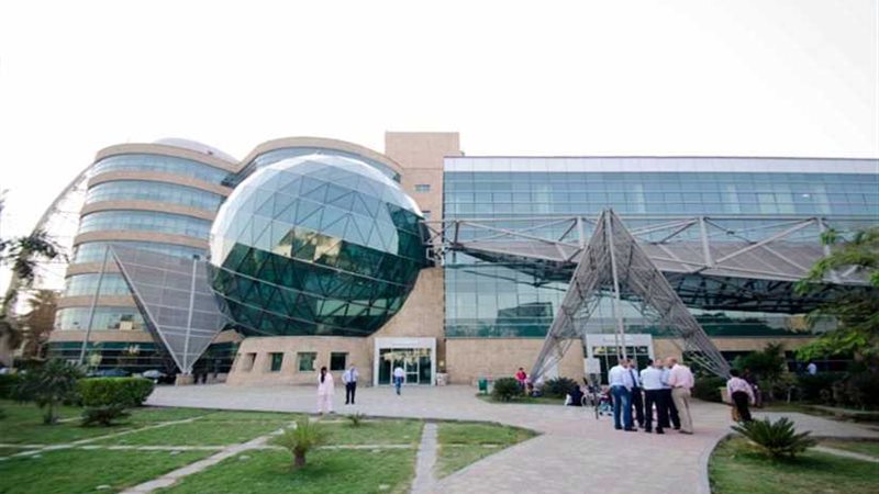 يوم حافل بالزيارات