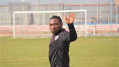 أتشيمبونج يتابع تدريبات الزمالك