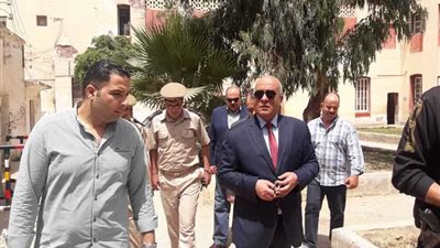 ضبط هارب من 