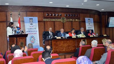 رئيس «بناء مصر» يشارك بمؤتمر التصنيع الدولي