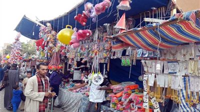 المئات يشاركون في الاحتفال بمولد الشيخ 