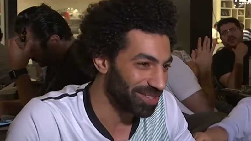 محمد صلاح لشبيهه: