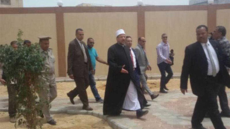 وزير الأوقاف يفتتح