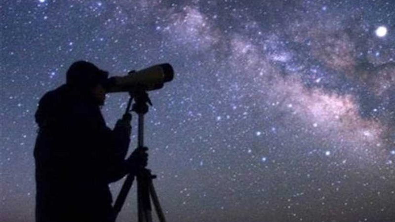 البحوث الفلكية: الخميس