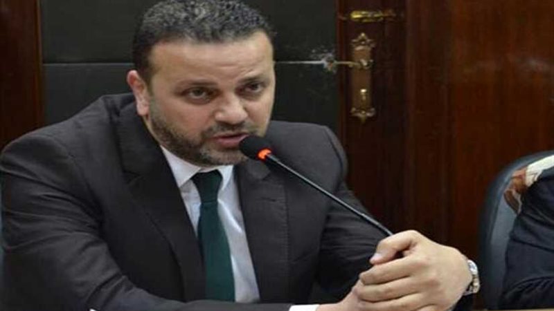 برلماني يتبرع بتأشيرة