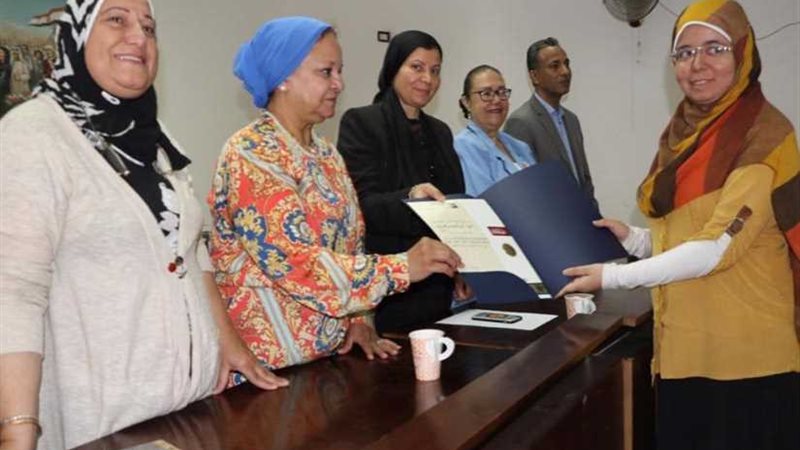 توزيع جوائز المسابقات