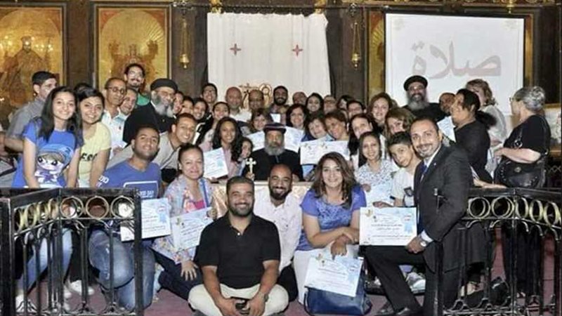 تسليم شهادات ١٠٠٠