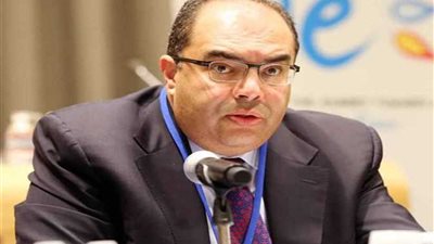 النائب الأول لرئيس البنك الدولي: ما تم بالمنطقة الاقتصادية لقناة السويس يدعو للتقدير