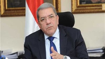 وزير المالية لـ