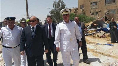 مدير أمن القاهرة يقود حملة مكبرة لإزالة المخالفات بمدينة نصر (صور)