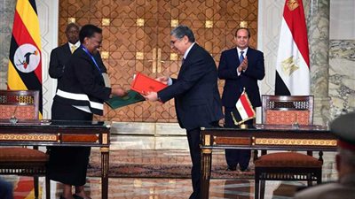 تفاصيل كلمة الرئيس بالمؤتمر الصحفي المشترك مع الرئيس الأوغندي