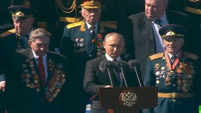 احتفال روسيا بالذكرى الـ73 للنصر على النازية في الساحة الحمراء (فيديو)