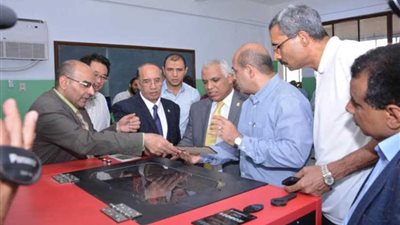 رئيس جامعة أسيوط يفتتح معملًا جديدًا بقسم الهندسة الميكانيكية (صور)